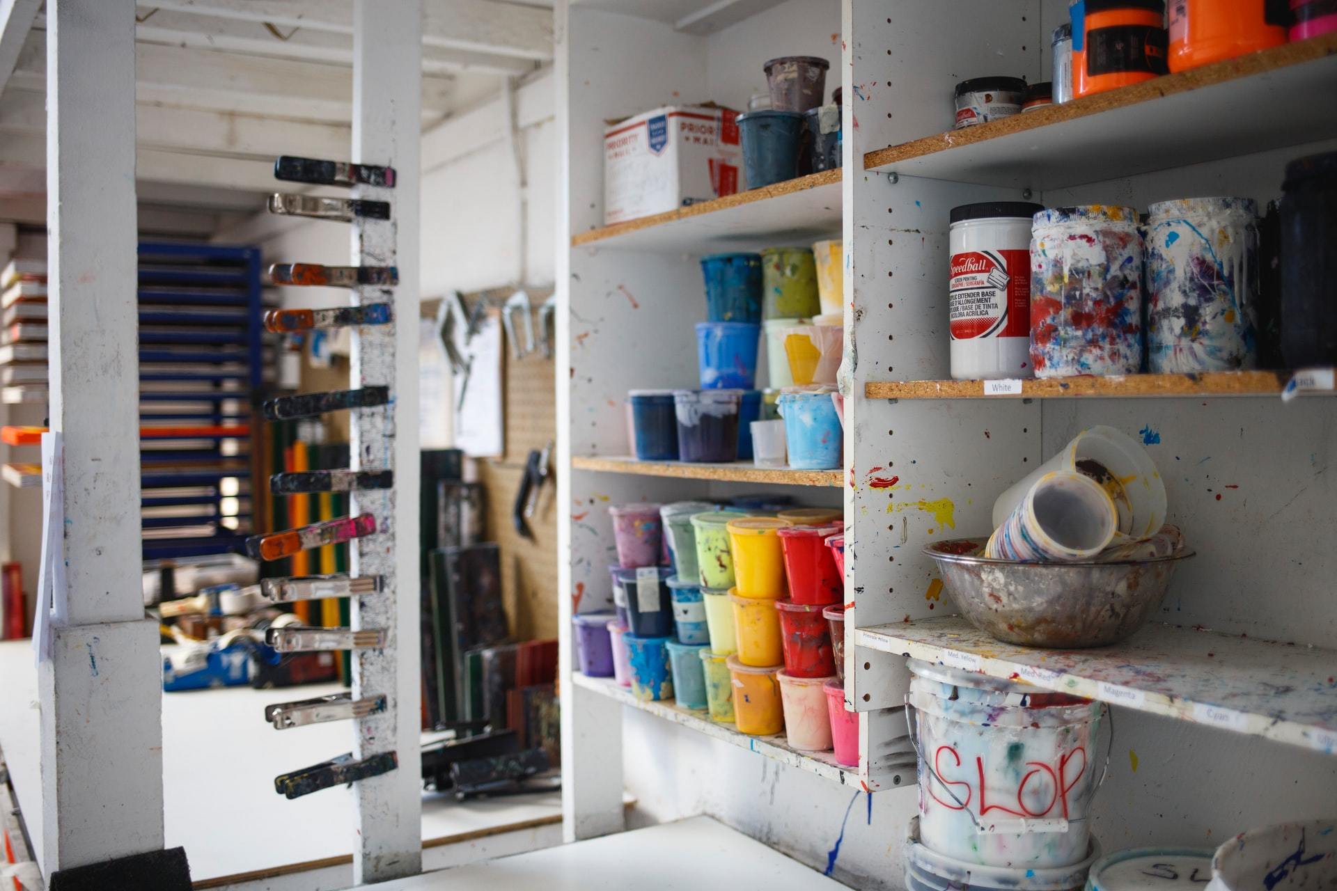 Know the Best Conditions to Keep Your Paint - BestPaintByNumbers